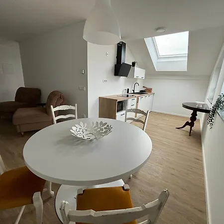 Apartmaji Cepon Apartment *