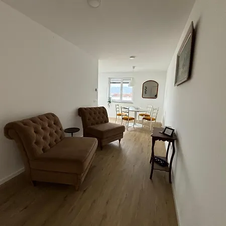 Apartmaji Cepon * Λιουμπλιάνα