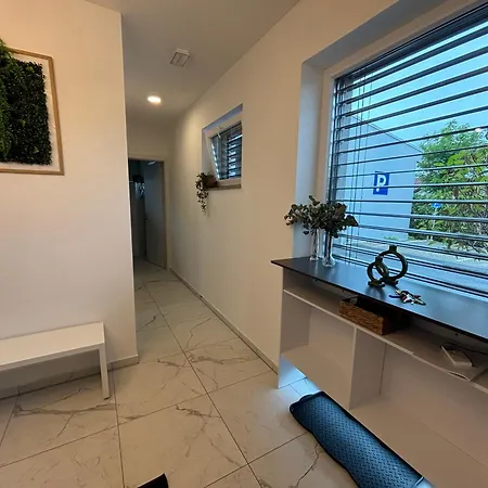 Apartmaji Cepon *