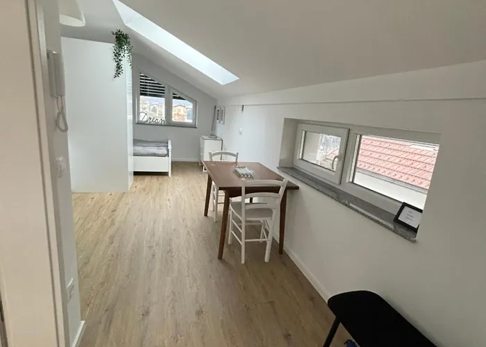 Apartmaji Cepon Διαμέρισμα